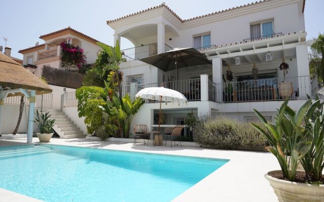 Thani Holidays