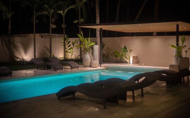 Coconuts Beach House