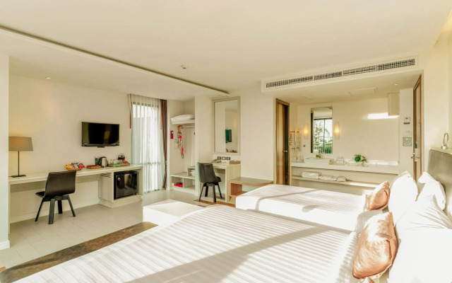 Sand Dunes Chaolao Beach Resort