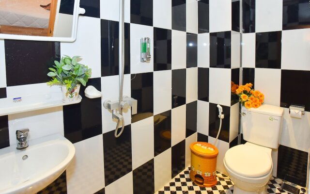 Amazon2 Hostel