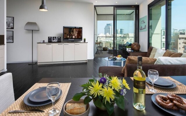 Sleek 3Br In White City By Holyguest