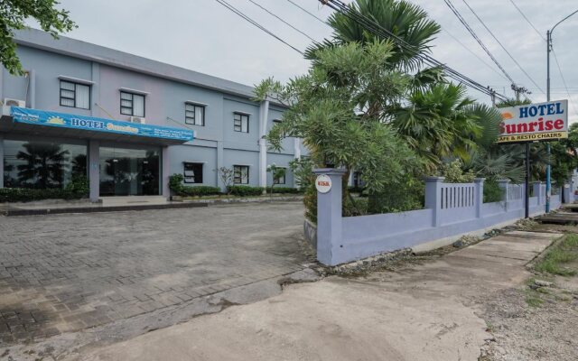 Hotel Sunrise By RedDoorz