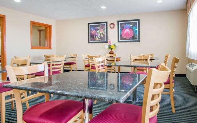 Quality Inn Ottawa near Starved Rock State Park