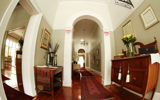 Oleander Guest House