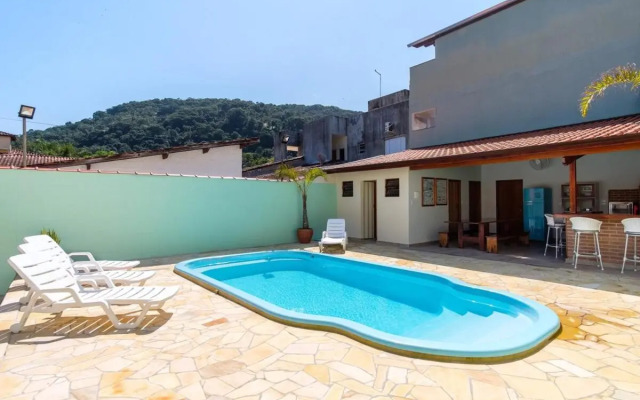 Bh 12: Casa Com Piscina, Perfeita E Bem Localizada!!!