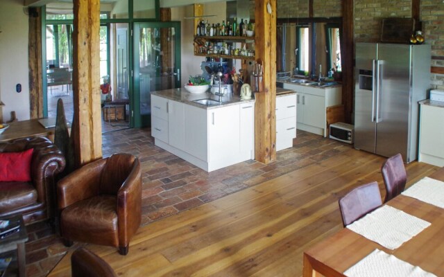 Nice Home in Am Salzhaff With 2 Bedrooms and Wifi