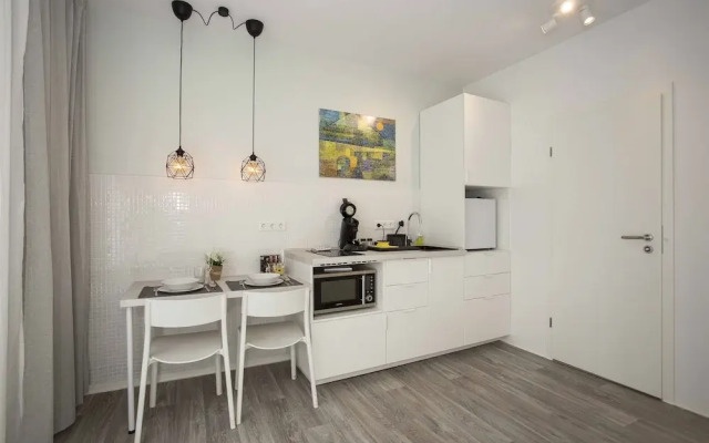 Studio Apartments Köhn