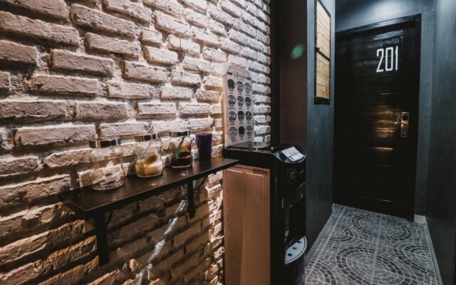 RedDoorz near Lokasari Square Jakarta
