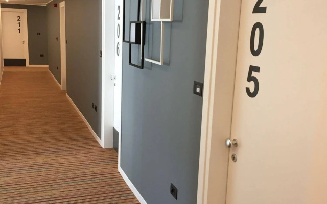 Tourist Hotel