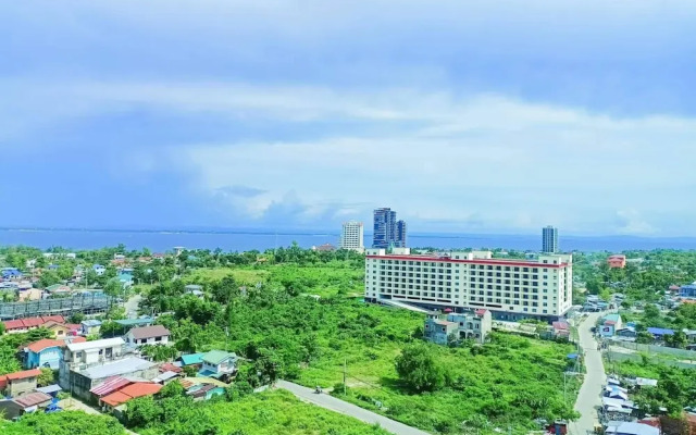 Mactan Newton Condo with Pool Access