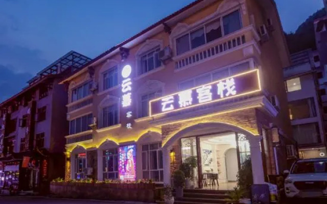 Yunmu Inn
