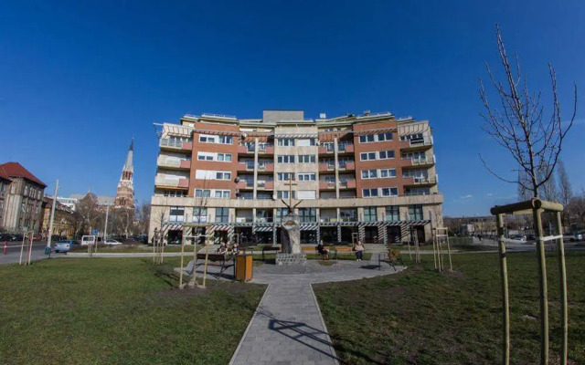 Far Home Budapest