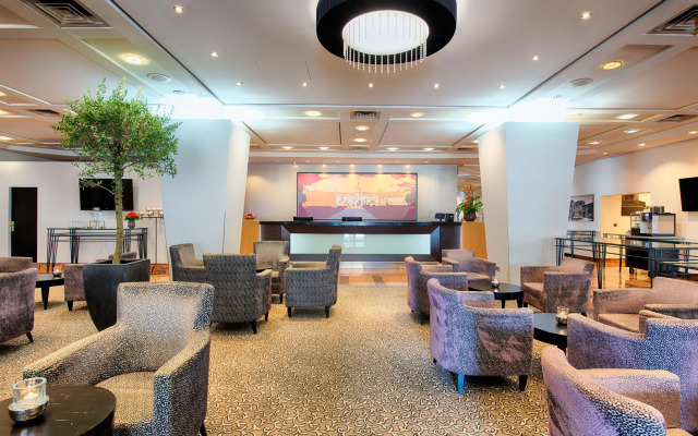 Отель The Q - Quadro City Hotel