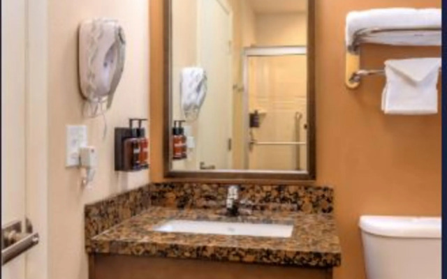 Boulder University Inn