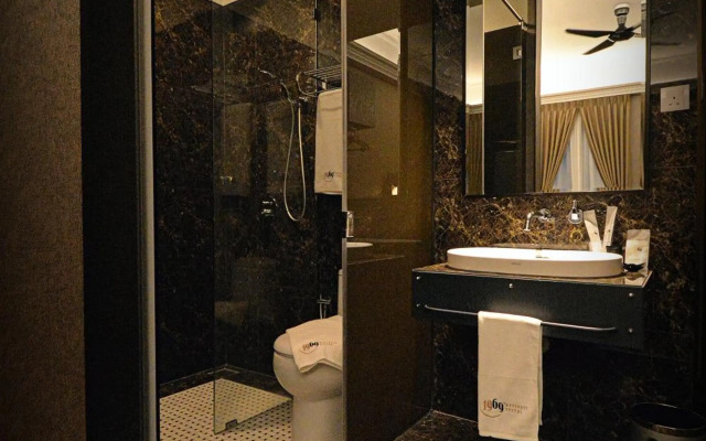 1969 Business Suites