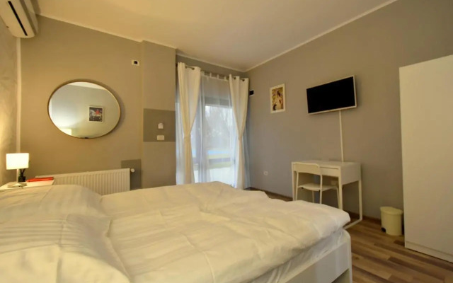 Neferprod Apartments - IS - CAM 04