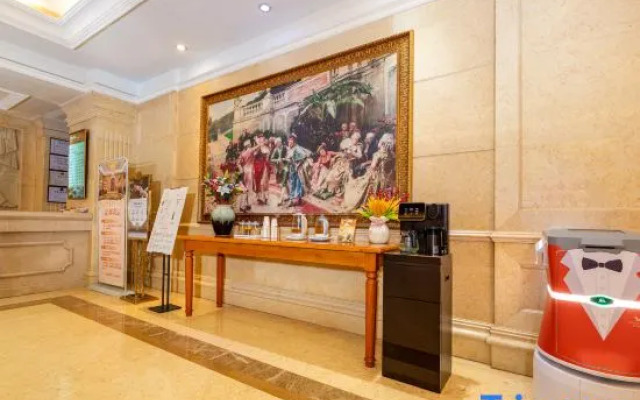 Vienna Hotel (Zhengzhou Xinzheng International Airport)