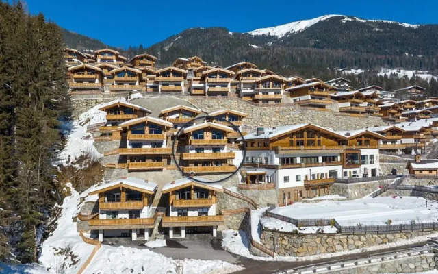 Chalet in Neukirchen 100 m ski Lift