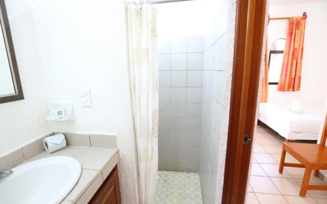 Hotel Bosque Caribe , 5th Av Zone