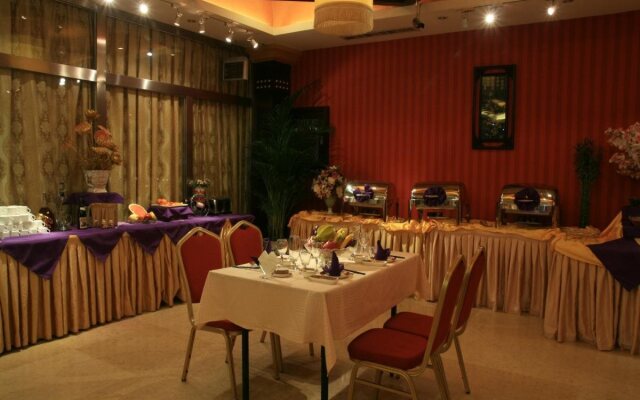 Dengfeng Chanwu Hotel