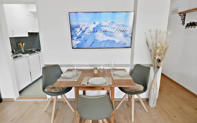 Nouveau studio avec vue imprenable sur les montagnes – Guest Rooms – Leukerbad