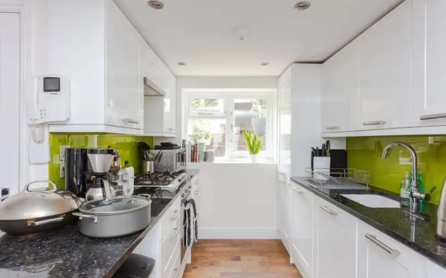 Stylish 3 Bedroom Home With Garden Near Kings Cross