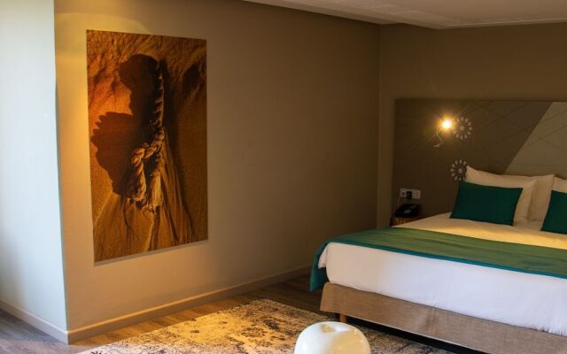 Ag Hotel