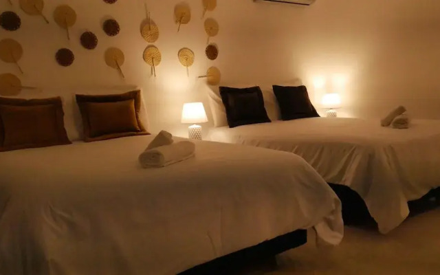 Park View Hostel & Suites