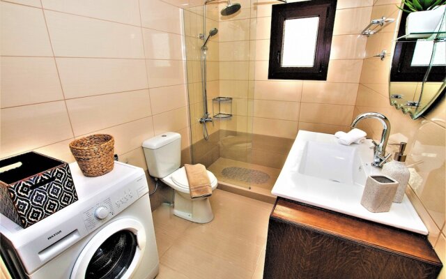 Ourania's Luxury Houses