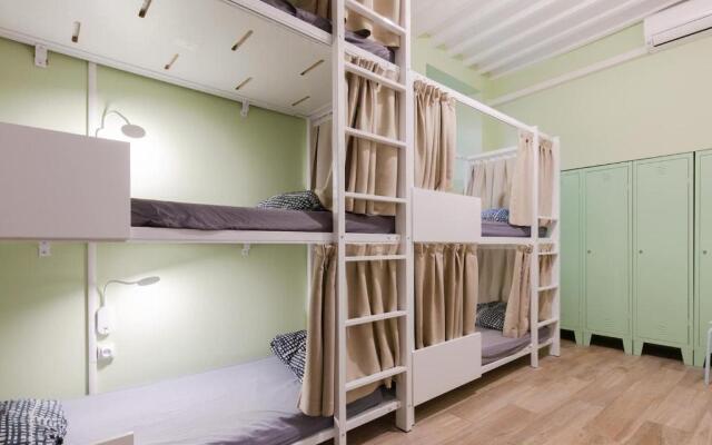 Backpackers House