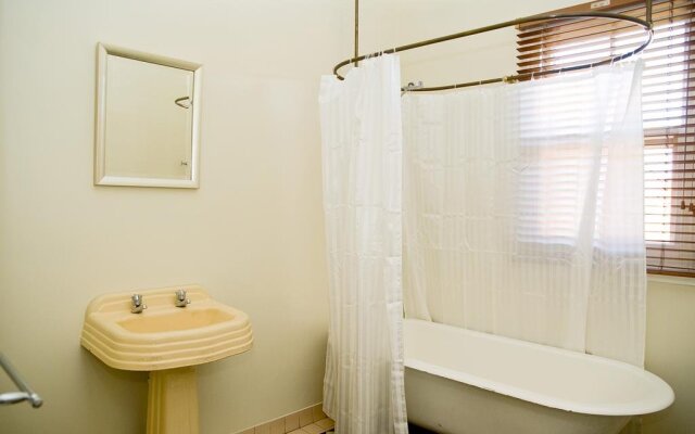 Hermitage Hill Country Retreat & Function Centre