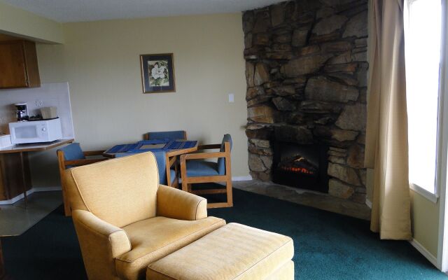 Ocean Shores Inn & Suites