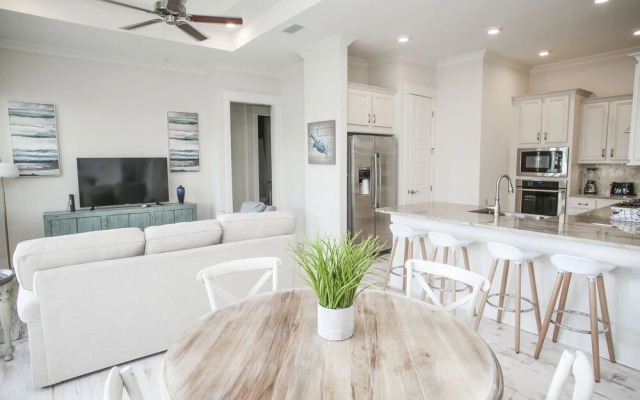 Prominence on 30A by Panhandle Getaways