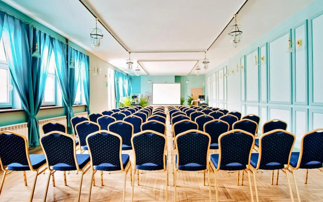 Aparthotel Miodosytnia
