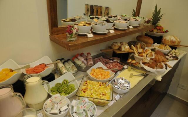 Urban Suites Recoleta Boutique Hotel