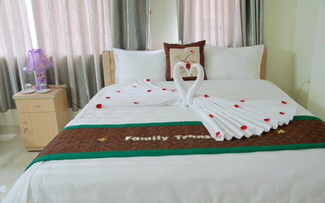 Family Transit Hotel – Guest Rooms – Hanoi