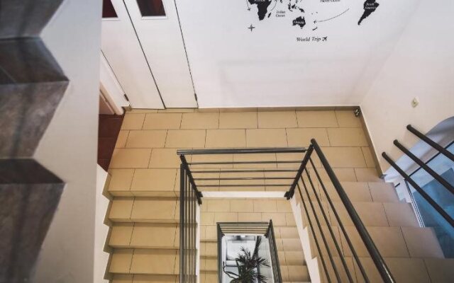 Moon Rocks Hostel