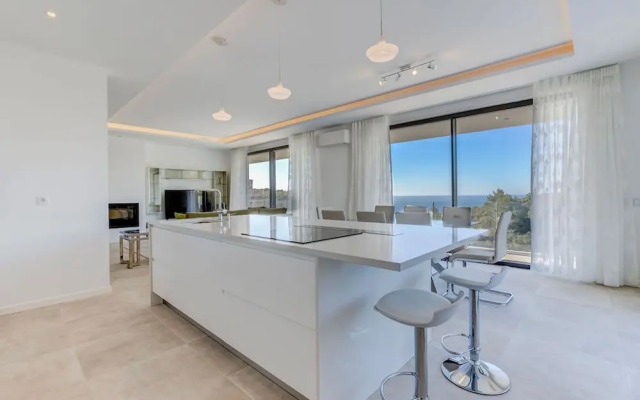 Villa Centeanes Luxury Villa Enviable Position s