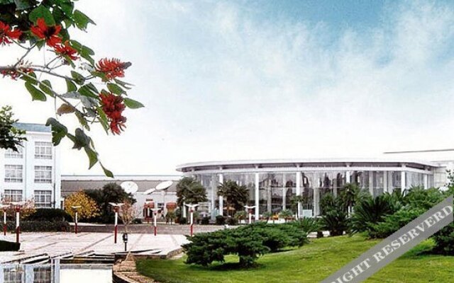 Yijing Garden Resort & Spa Hotel