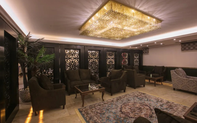 Strand Hotel