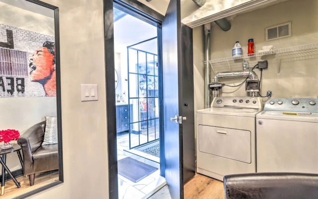 Central Atlantic Station Loft in Walkable Location