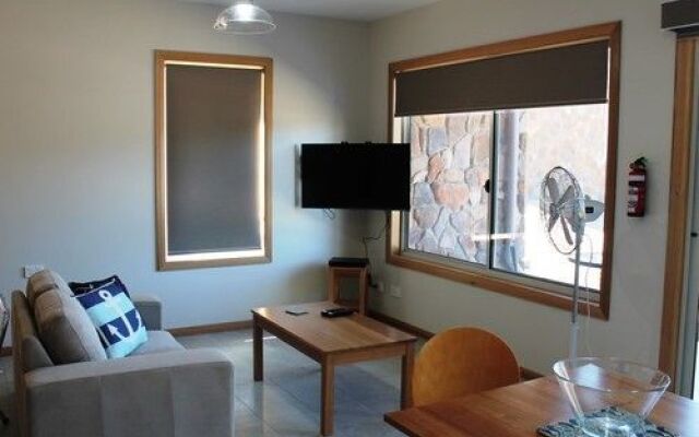 Freycinet Stone Studio 6