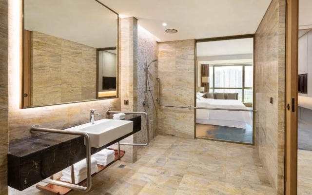 Sheraton Zhanjiang Hotel
