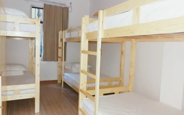 Qiandaohu Blue Mountain Youth Hostel