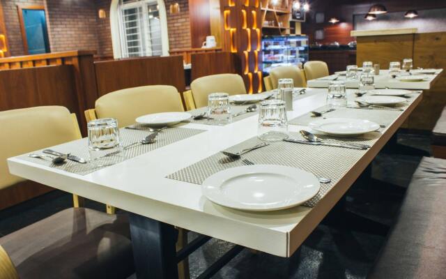 Fab Ni Ambaari Suites