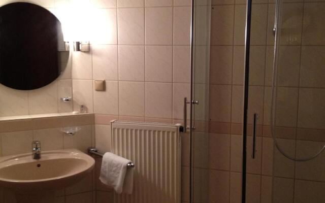 Hotel Post Viernheim UG