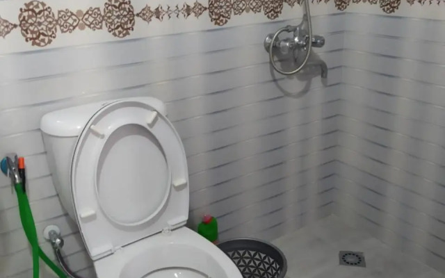 Emzari's Apartment