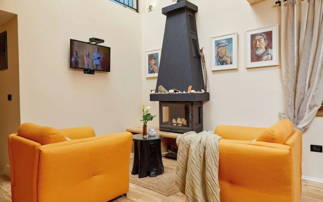 Beachfront Villa Adria