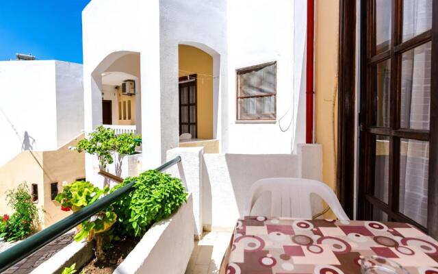 Erato Hotel Apartments