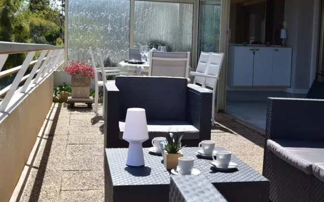 Sea View in Golfe-juan Near Cannes Beach